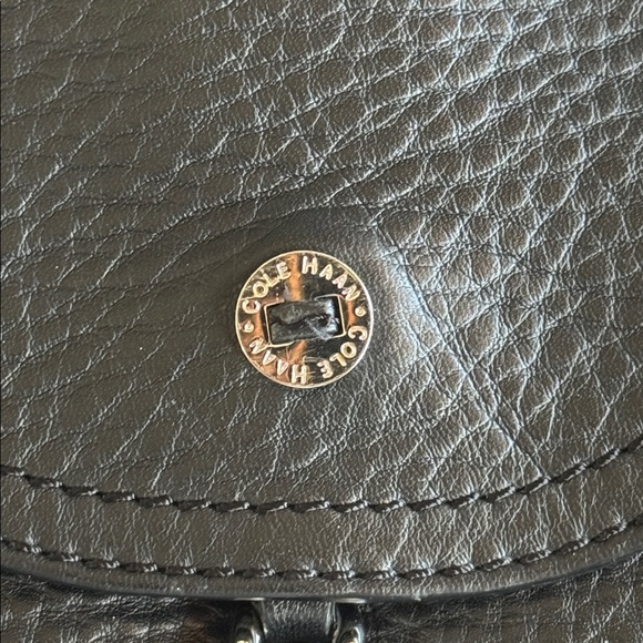 Cole Haan Black Leather Shoulder Bag Handbag - Picture 2 of 8